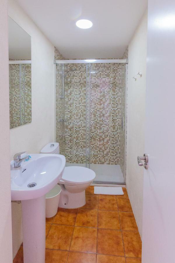Quarto com Cama de Casal ou 2 de Solteiro e Varanda