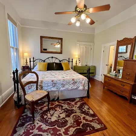Brackenridge House Bed And Breakfast-3
