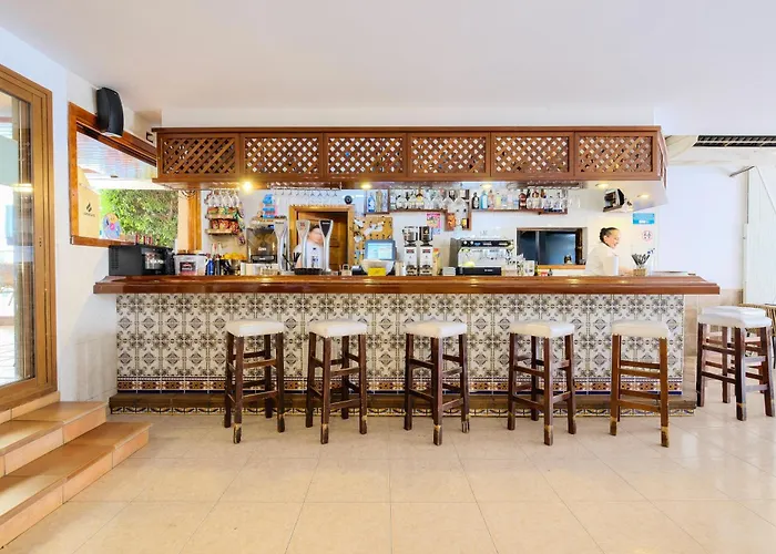 Hotel familiar: Azuline Hostal Marino