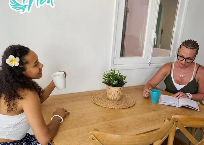 Cisne By Nest Hostel