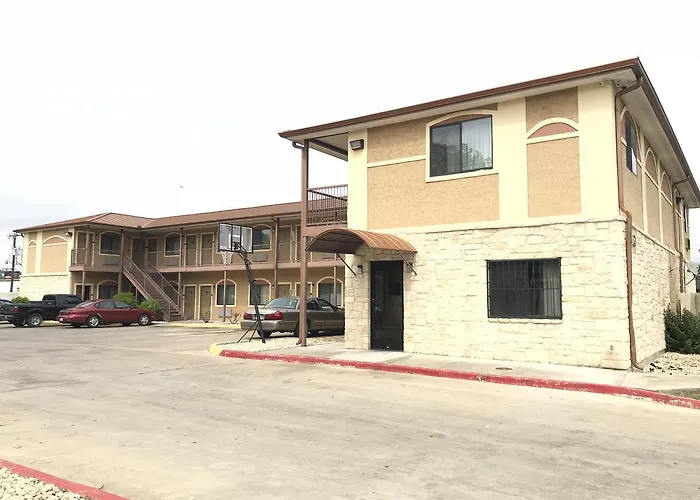 Motel: Camino Real Motel